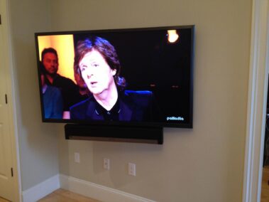 TV-on-a-swingarm-mount-with-PlayBar-attached-1800x1350